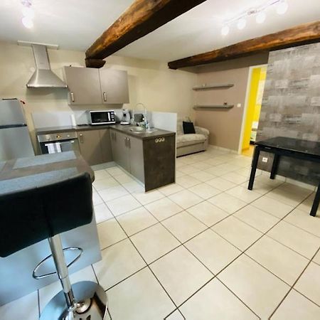 Bel Appartement Coeur De Ville 샬롱쉬르송 외부 사진